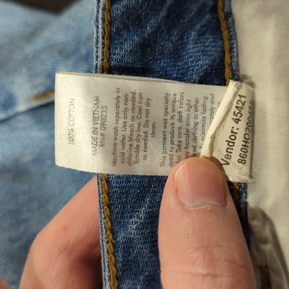 Pacsun Light Wash High Rise Straight Leg. ***they fit more like a 25 - Picture 8 of 8